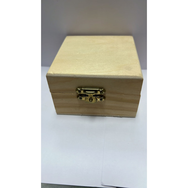 Wooden box H 2"XW3.2"X3.2"